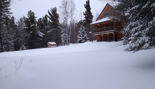 Charming 2-bedroom, 1-bathroom home in Carroll,NH located on 7 acres White Mtns