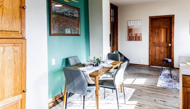 Charming 2 Bedroom Apartment Near NYC, Metlife Stadium