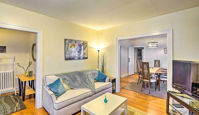 Charming Albany Retreat ~ 3 Mi to Downtown!