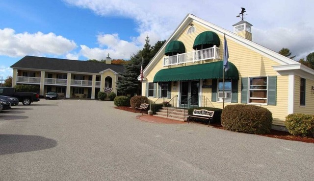 Charming condo in beautiful Ogunquit with Pool and Free shuttle! in Ogunquit