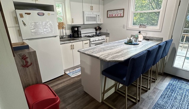 Charming cottage in the beautiful Lake Champlain Islands!