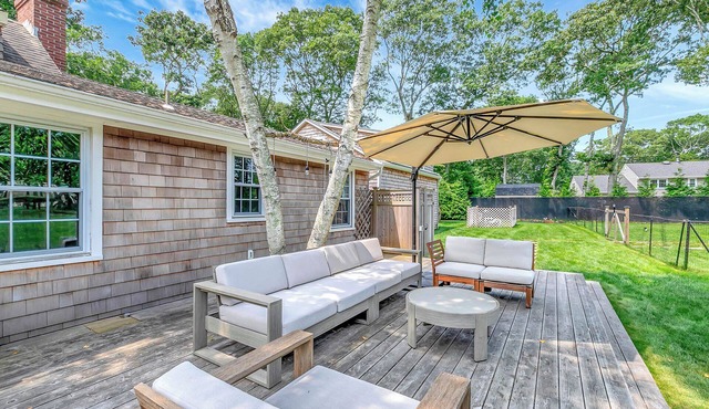 Charming Hamptons Getaway On Private 1 Acre lot w/Heated Pool in Westhampton