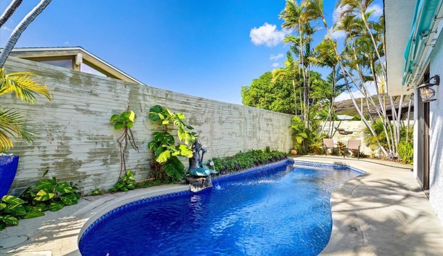Charming home w/private pool & marina access
