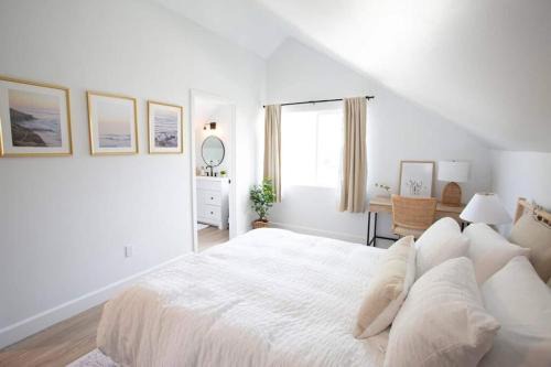Coastal, Elegant, Modern, King Bed