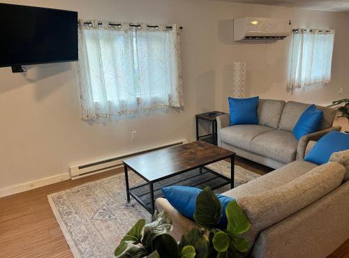 Comfy Pet-Friendly Unit Near Outdoor Adventure!
