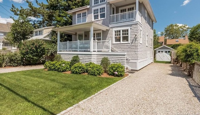 Compo Beach -- Adorable Home