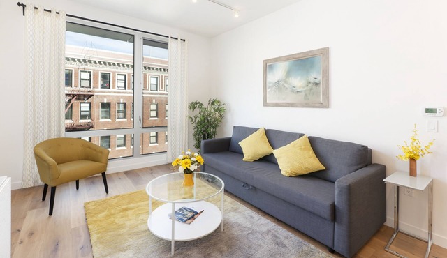 Condo in Hayes Valley w Private Balcony - San Francisco Life Real Estate