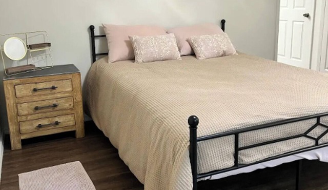 Cool apartment with AC in charming Little Rock