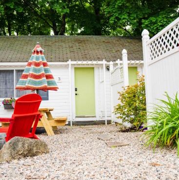 Cottage 3 - Queen and Full Beds Child Loft w 2 Twins Private Bath Kitchenette Pets Allowed Fee applies