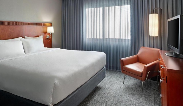 Courtyard by Marriott Atlanta Executive Park/Emory