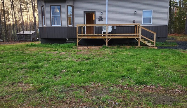 Cozy 2-bedroom house in Bingham with direct trail access