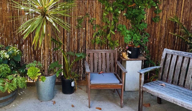 Cozy and Clean Studio with Magical Spa Garden