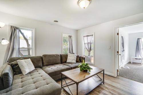 Cozy Glens Falls Getaway < 1 Mi to Downtown