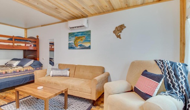 Cozy Norfork Cabin: Fishing, Kayaking & More!