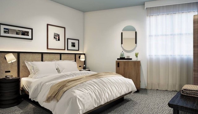 Cozy Queen Room, Ideal Waikiki Stay - Romer House, Near Beaches