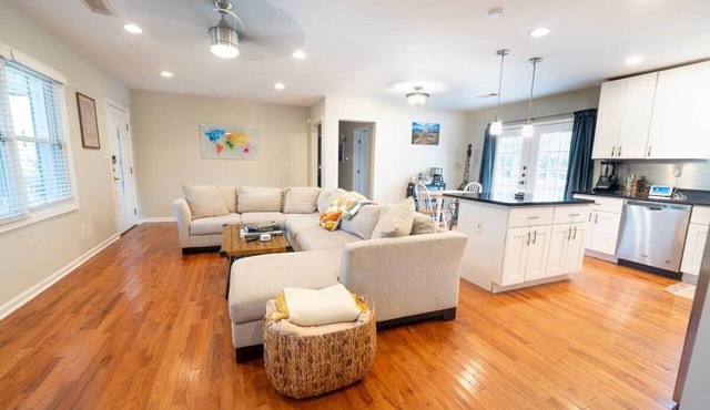 Cozy Ranch Style Home in Decatur, GA