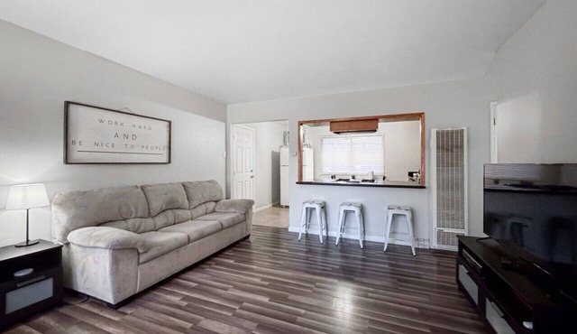 Cute two bedroom home in fantastic location!