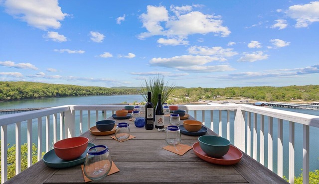 Daves Eureka: Magnificent Views of Table Rock Lake, 15min from Eureka Springs AR