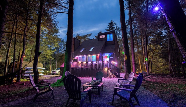 Deer Trails Retreat Games Fire Pit Near Kalahari Pocono Camelback