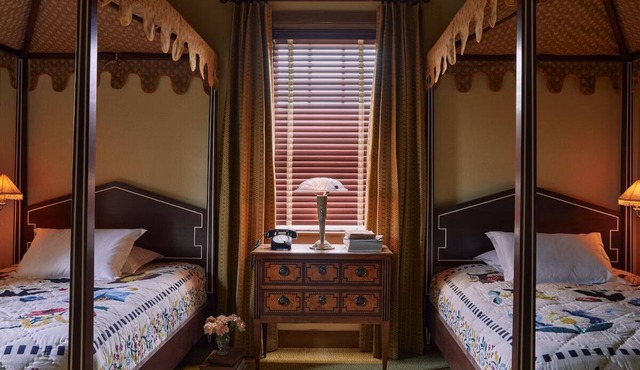 Double at Ulysses Hotel: Handpicked Art & Free Pet Policy in Downtown, 2 Units