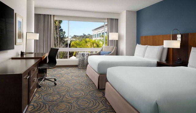 DoubleTree by Hilton San Diego - Del Mar