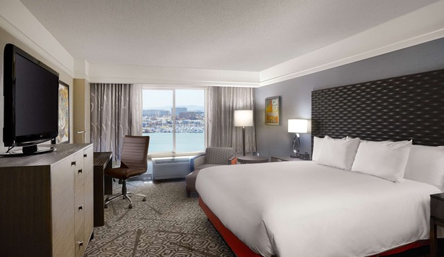 DoubleTree by Hilton San Francisco Airport North Bayfront