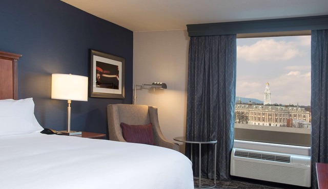 DoubleTree by Hilton Schenectady Downtown