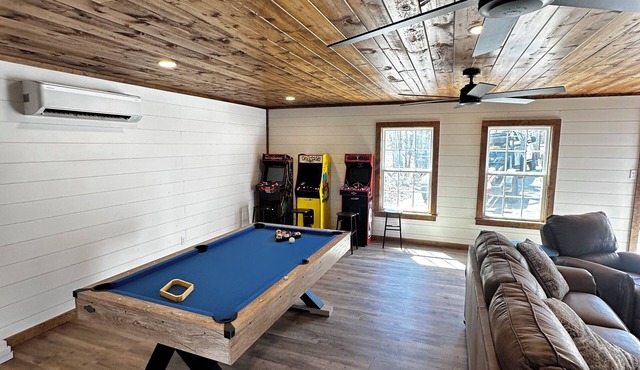 Edgewater at Lake Greeson – Family Retreat w/Game Room & Theater