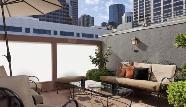 Embarcadero Boutique Room by SF MOMA, Union Square & Ferry