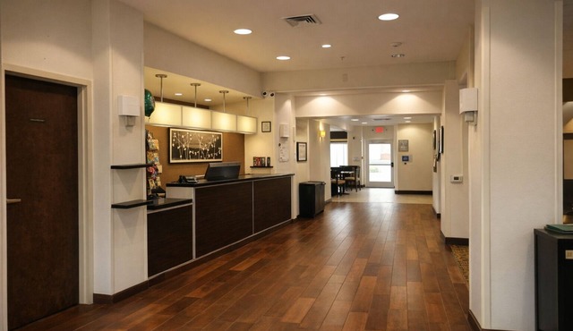 Express Inn & Suites