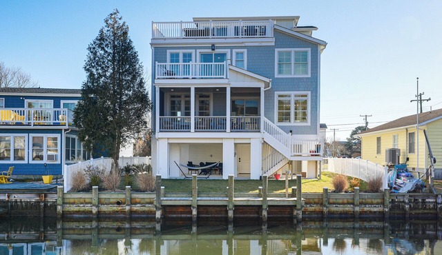 Family Friendly! Canal-Front Gem in Bethany Beach