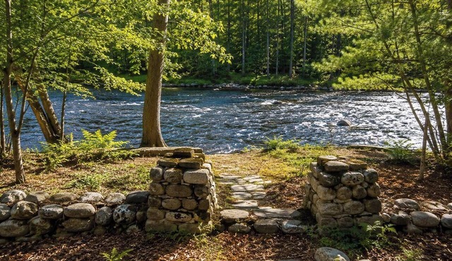 Fantastic 5-bedroom country house w/private access to neversink river near NYC