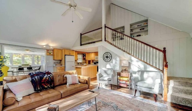 Fire Pit, Arcade Games, Deck, Grill & Pool Access
