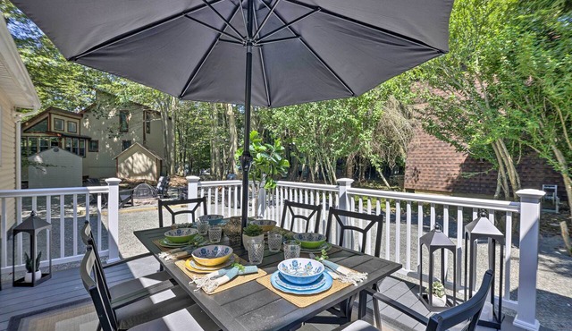 Fire Pit + Furnished Deck: Serene Tobyhanna Escape