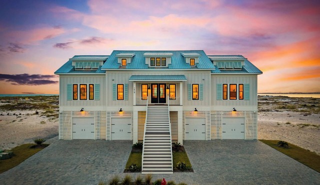 Forever Sunsets w/Private Beach Access & Elevator