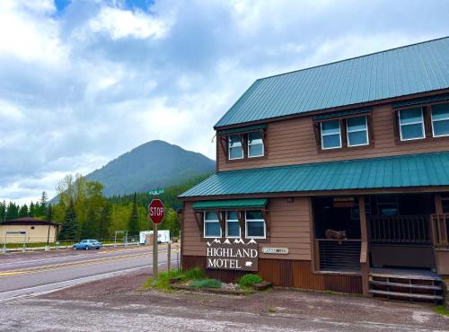 Glacier Highland Motel