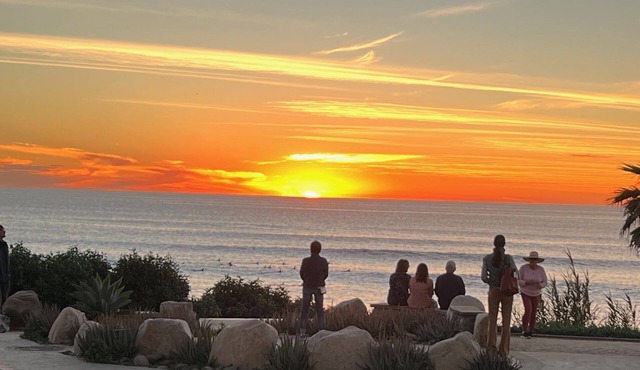 Great La Jolla Home/Steps to Sand/Parking/A/C/Fast Wifi