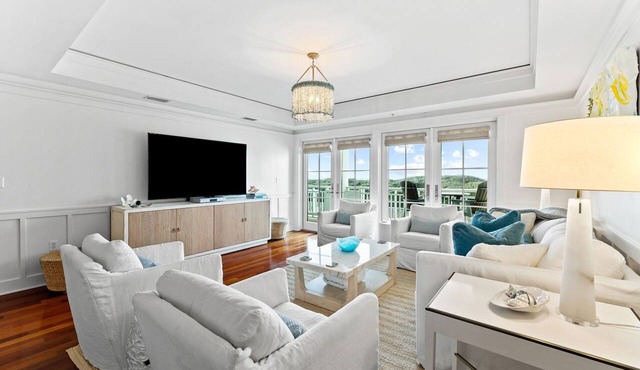 Gulf and Pool Views with Beach Access