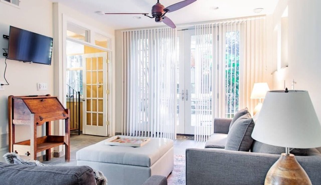 ✧ H St Sanctuary ✧ Capitol Hill Carriage House ✧ in Washington