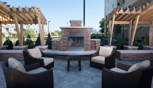 Hearing-Accessible 1BR King Suite, Amherst