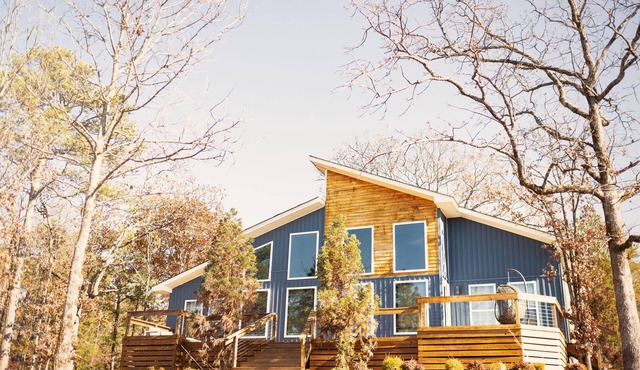 Hidden Gem w/a scenic view of AR