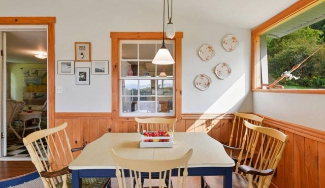 Hike - Hunt - Fish near Windham & Hunter Mountains. Wood Stove