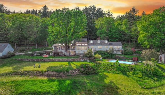 Hillcrest | 100+ Acres, Pool, Views & Sleeps 22