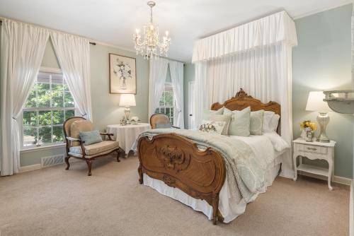 Historic Mansion-Magnolia suite