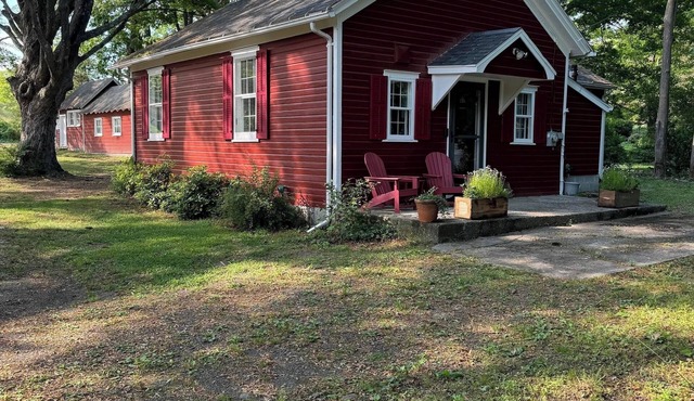 Historic Schoolhouse No. 11 Upstate Hudson Valley - Catskill Getaway