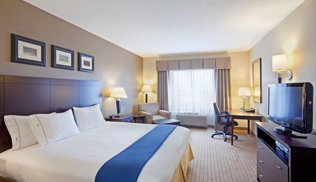 Holiday Inn Express Hotel & Suites Malone by IHG