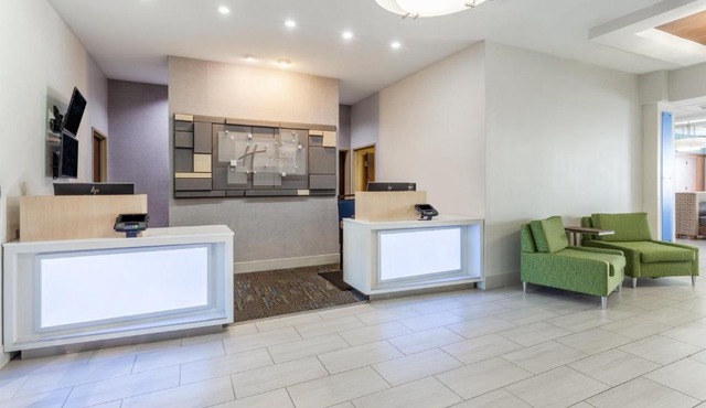 Holiday Inn Express & Suites White Haven - Poconos by IHG