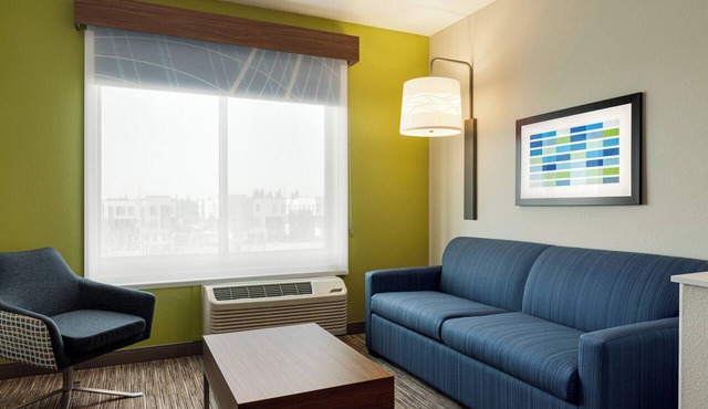 Holiday Inn Express & Suites Hayward - Castro Valley by IHG
