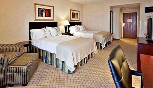 Holiday Inn Springdale-Fayetteville Area by IHG