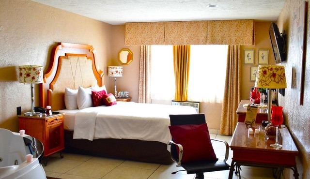 Hotel Baja San Diego